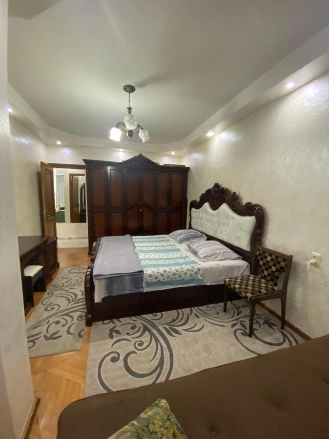 Apartment Ge Zvezda Batumi Kültér fotó
