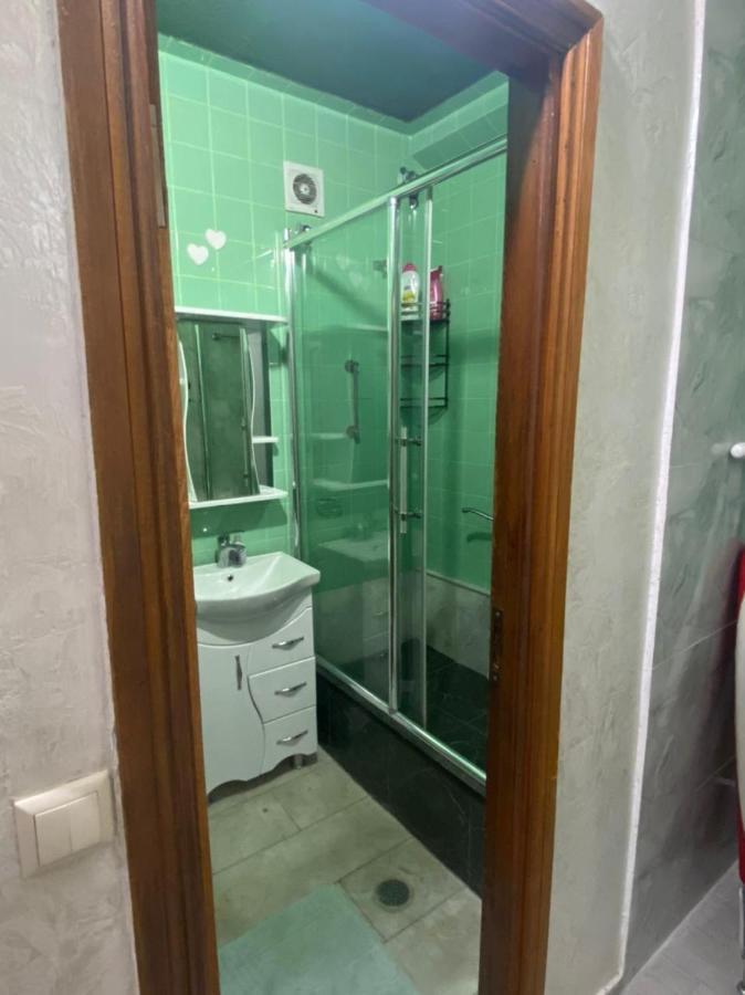 Apartment Ge Zvezda Batumi Kültér fotó