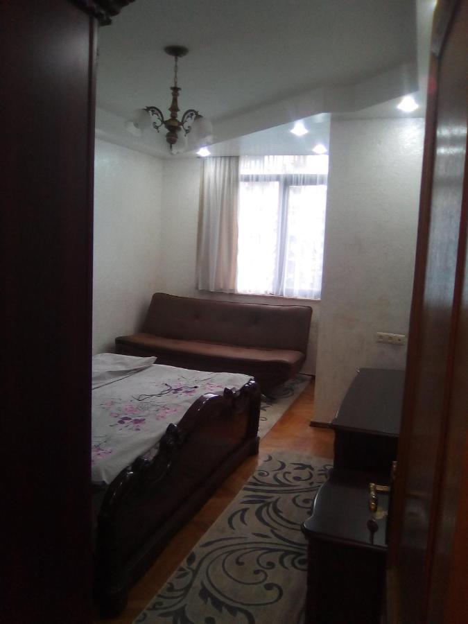 Apartment Ge Zvezda Batumi Kültér fotó